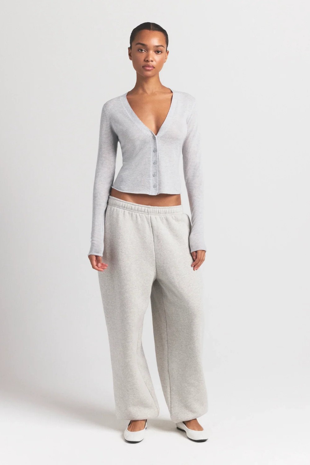 תמונת כל הלוק של CARDIGAN